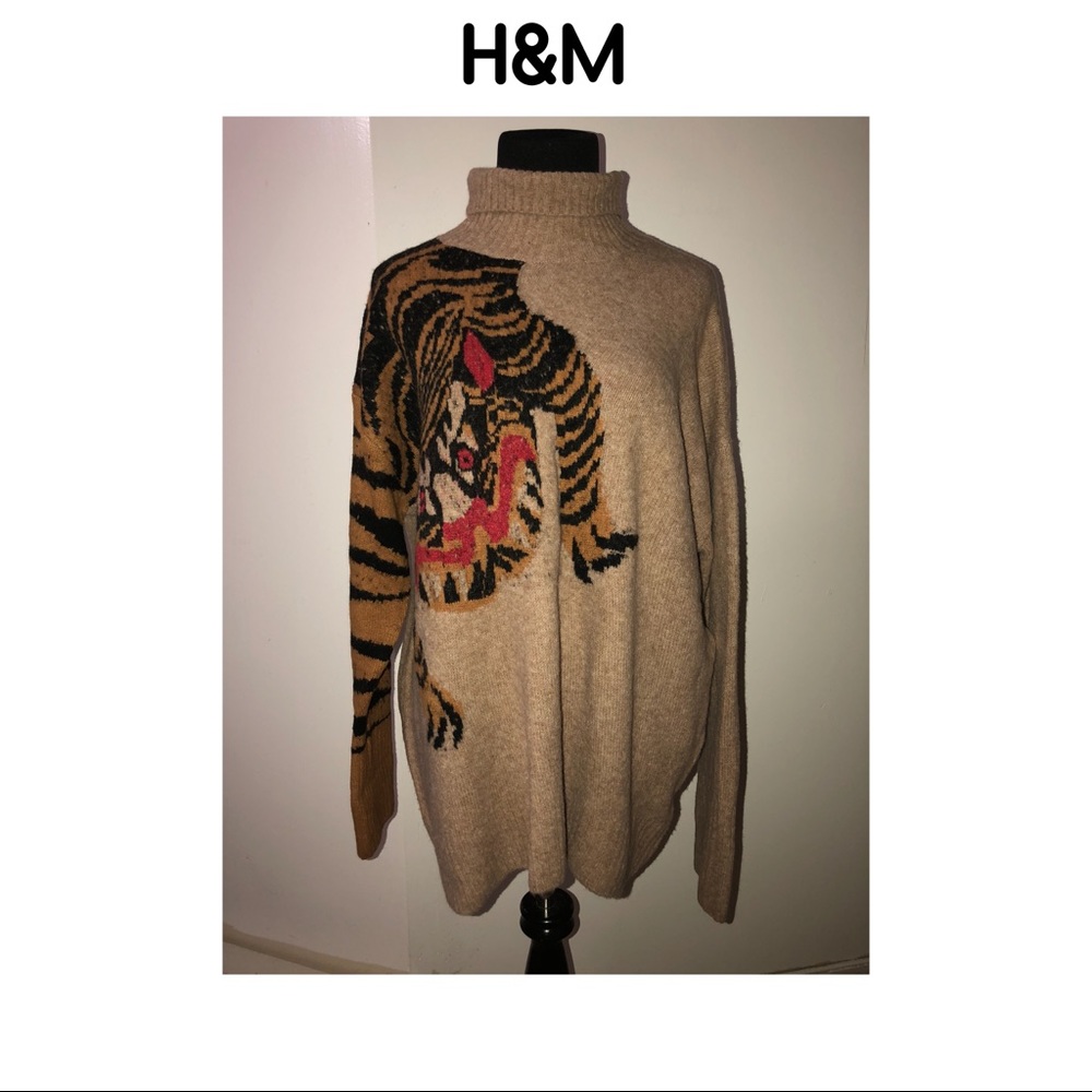 H&M Graphic Sweater